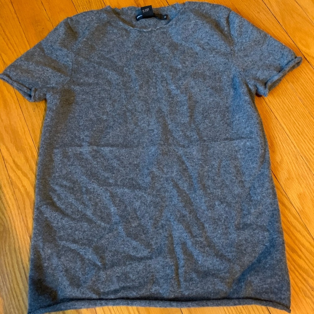 DKNY 100% Cashmere sweater